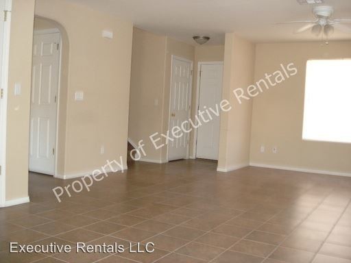 Building Photo - 1595 Carrillo Ct
