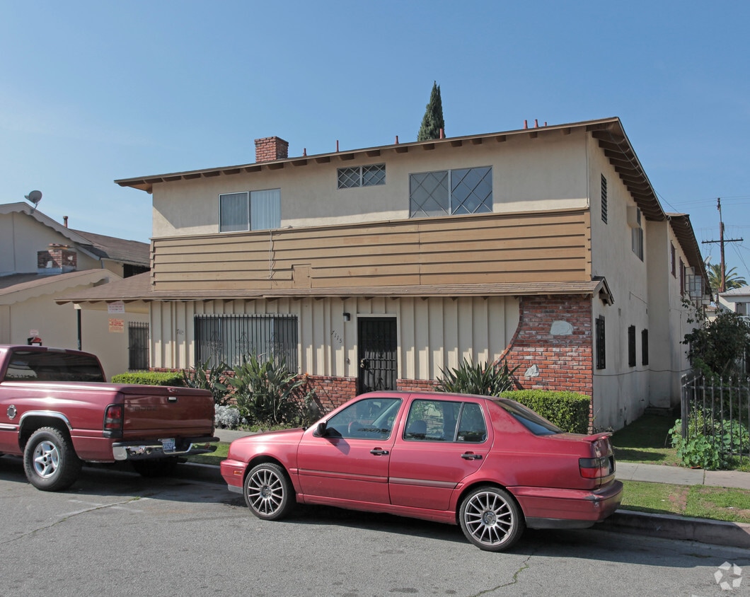 Building Photo - 7115 Templeton St