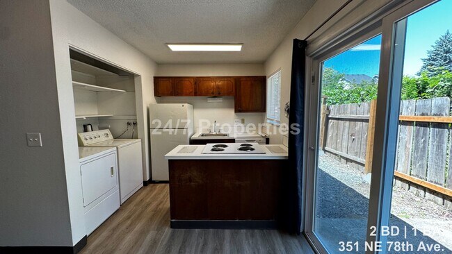 Foto del edificio - 351 NE 78th Ave