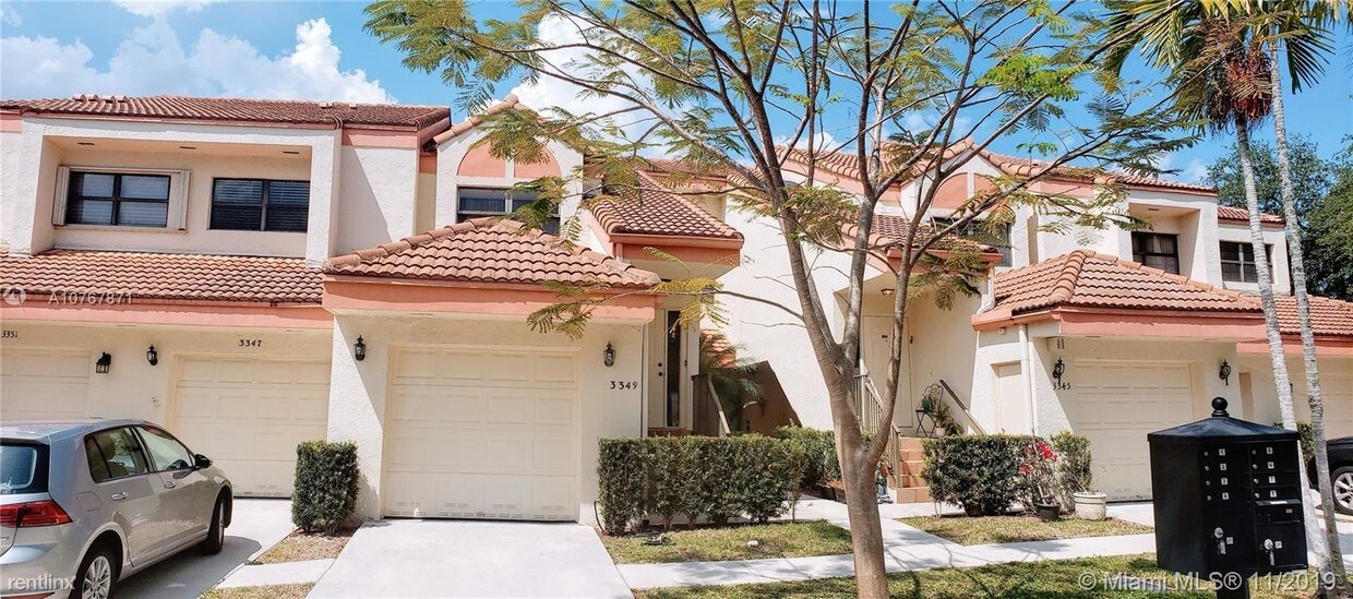 3 br, 2 bath - 3349 Emerald Oaks Dr # 105A - 3 br, 2 bath  - 3349 Emerald Oaks Dr # 105A