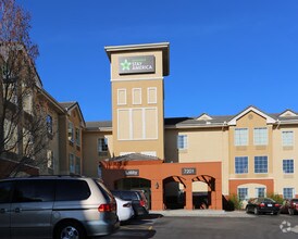 Furnished Studio - Overland Park Photo