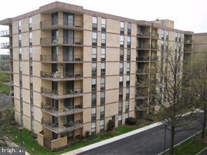 Building Photo - 666 W Germantown Pike