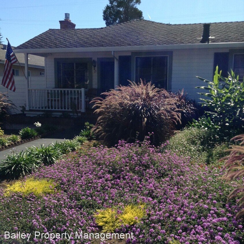 19 Playa Blvd, Watsonville, CA 95076 House Rental in Watsonville, CA