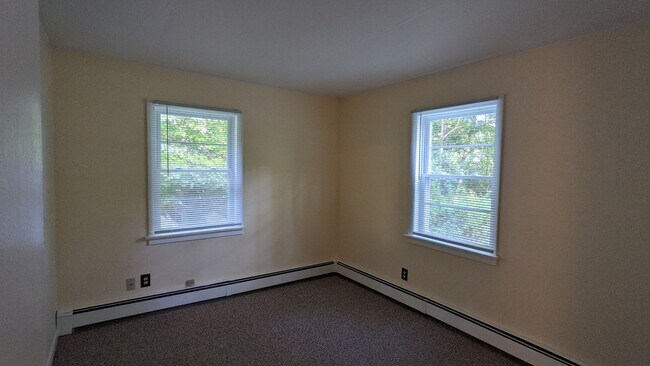 Foto del edificio - Charming 2-Bedroom 1-Bathroom Single Family Home Near Foxwoods