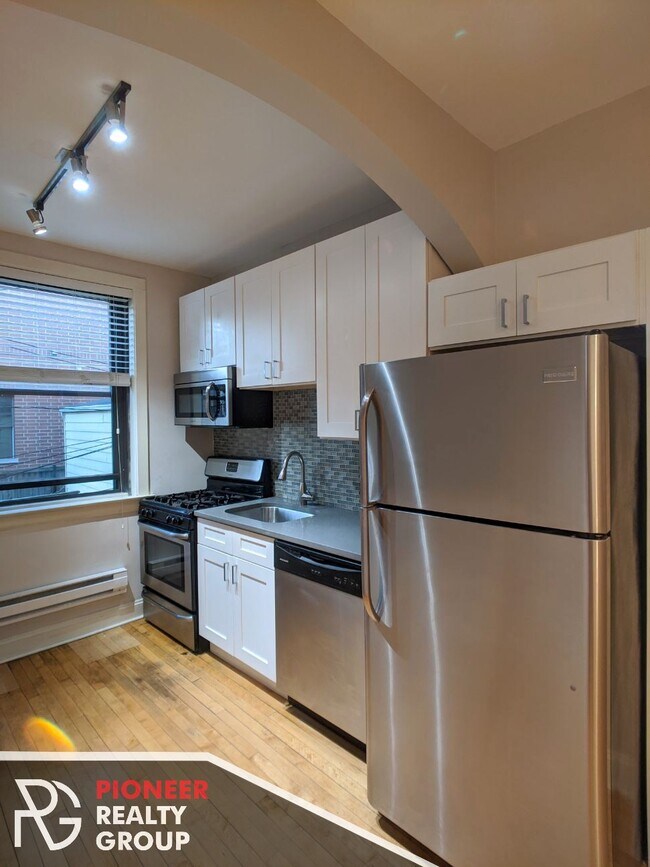 Foto del edificio - 2315 N Rockwell St