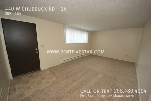 Building Photo - Charming Apartment in Chubbuck! Visit rent...