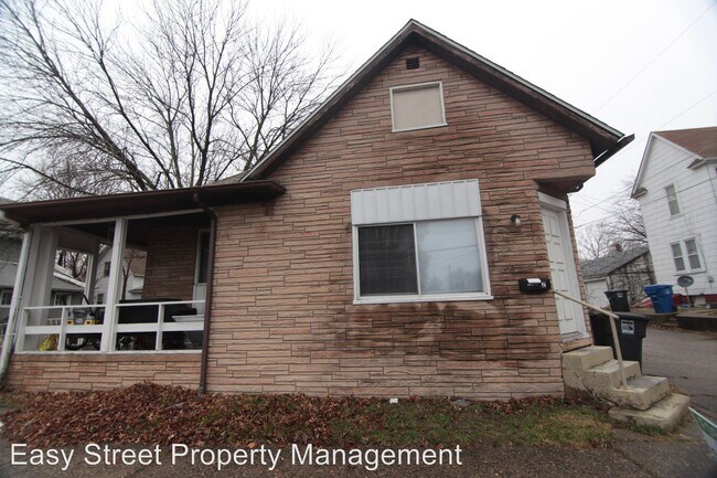 Building Photo - 1317 10th St
