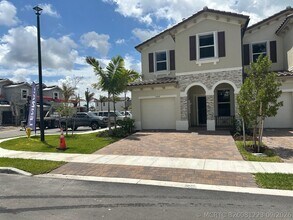 Building Photo - 5504 NW 27th Pl