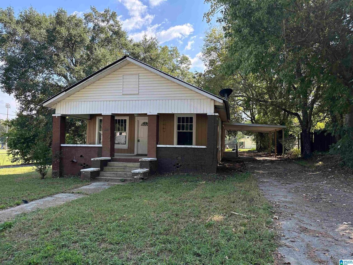 216 Montgomery St, Warrior, AL 35180 House Rental in Warrior, AL