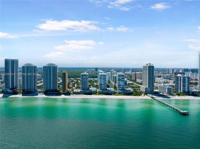 Foto del edificio - 330 Sunny Isles Blvd