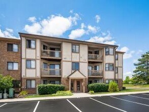 Building Photo - 2196 Hedgerow Road