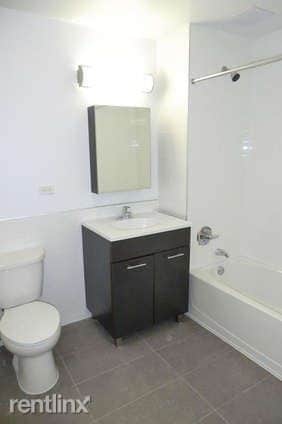Building Photo - 401 W 25th St
