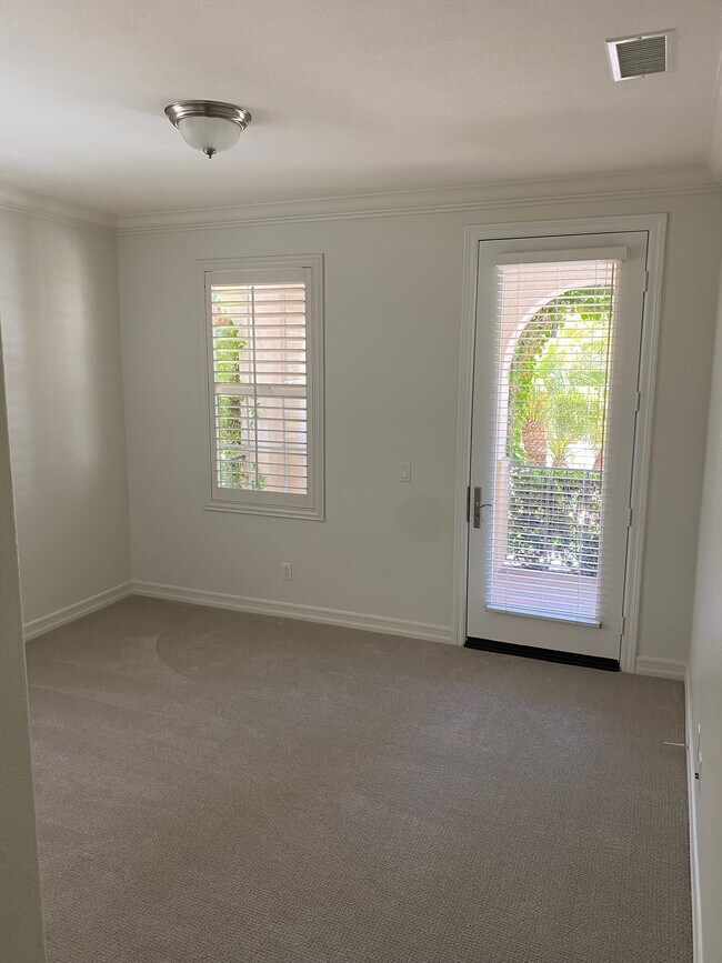 Foto del edificio - 6848 Estrella de Mar Rd