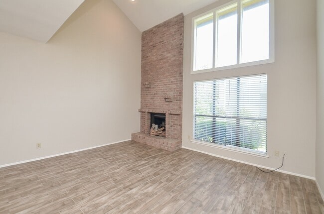 Foto del edificio - 8355 Wednesbury Ln