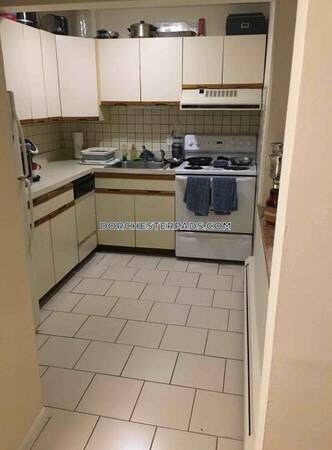 Primary Photo - 400 Savin Hill Ave