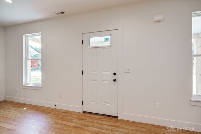 Foto del edificio - 4249 Pleasant View Ave