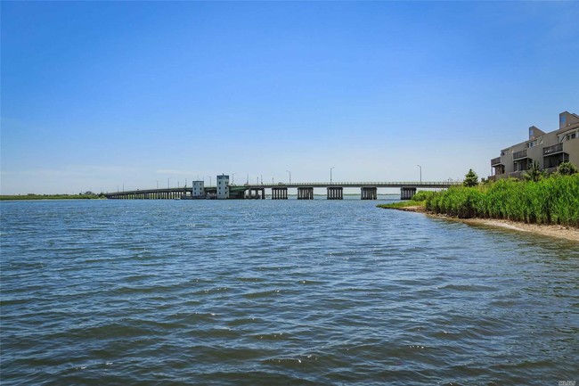 Building Photo - 21 Waters Edge
