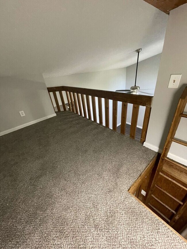 Building Photo - 1-Bedroom Apartment + Lofted Nook – Unique...