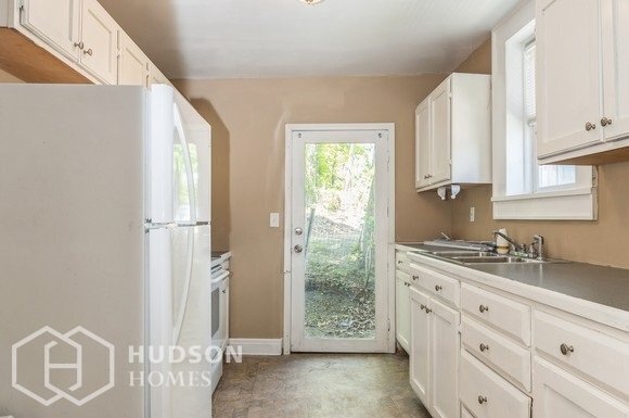 Foto del edificio - NOW AVAILABLE! 12 Westerlo St, Coeymans, N...