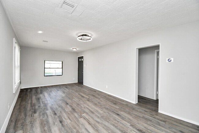 Foto del edificio - 1507 Laird St