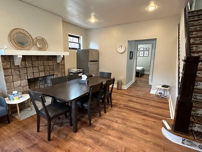 Building Photo - 2019 Wightman St