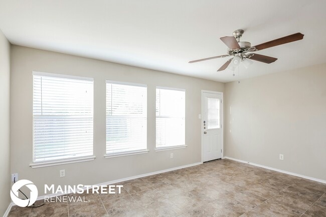 Building Photo - 2206 Midbury Dr