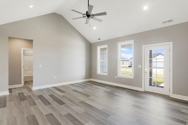 Building Photo - 3057 Gunsmoke Trail Way