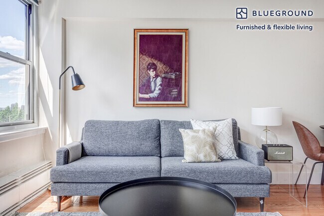 Building Photo - 1440 Beacon St