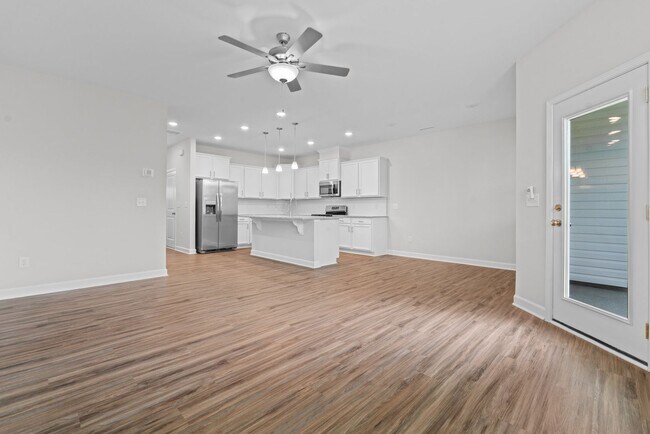Foto del edificio - New Construction 3 Bed 2.5 Bath Townhome