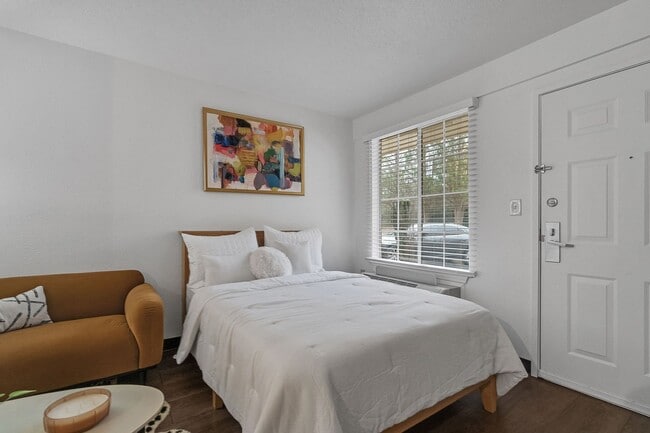 Building Photo - Vivo Living Arbor View