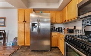 Building Photo - 6704 Dorita Ave