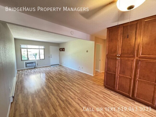 Building Photo - 8773 Wahl St