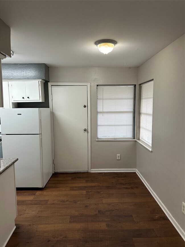 Foto del edificio - 2922 Randolph Rd