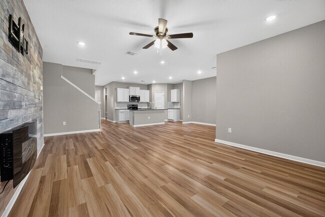 Foto del edificio - 2130 Silver Maple