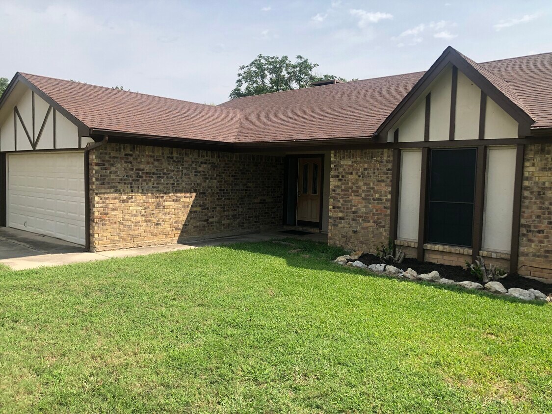 Photo - 7528 Clover Ln (Watauga, TX)