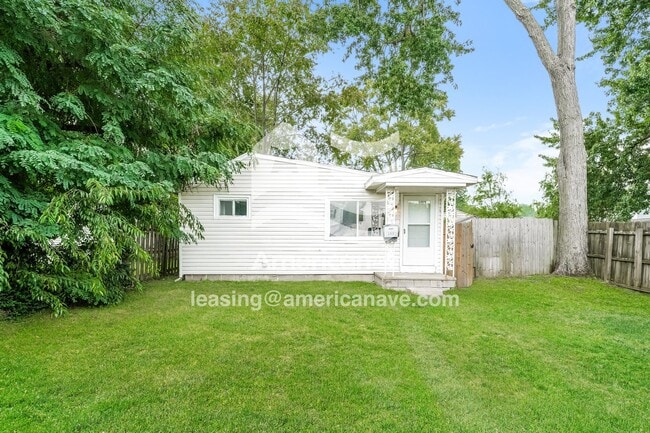 Building Photo - 355 Ripley Ave