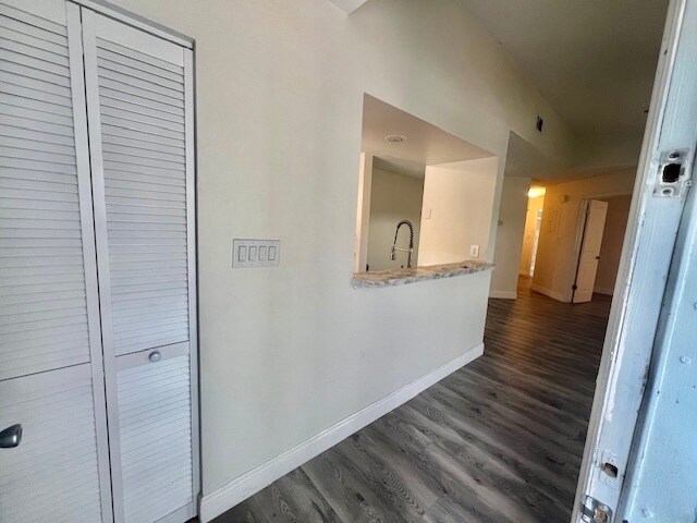 Building Photo - 151 Waterfall Way