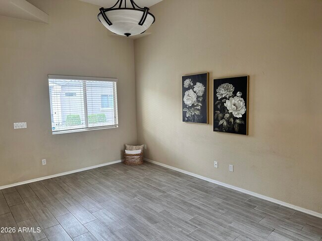 Foto del edificio - 8009 W Beck Ln