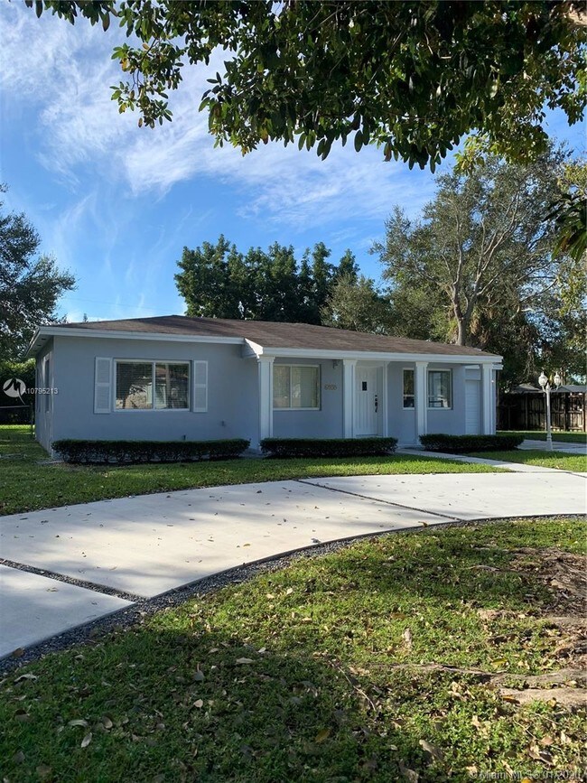 Building Photo - 6990 SW 58th St
