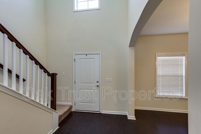 Photo - 1605 Valley Oak Rd House