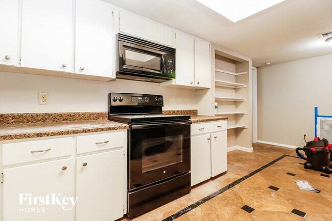 Foto del edificio - 3816 Fieldflower Ct
