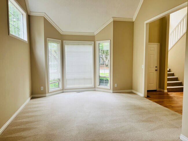 Foto del edificio - *$1500 off the first full month!* Beautifu...