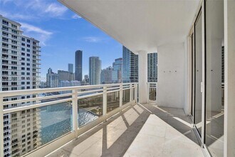 Building Photo - 901 Brickell Key Blvd