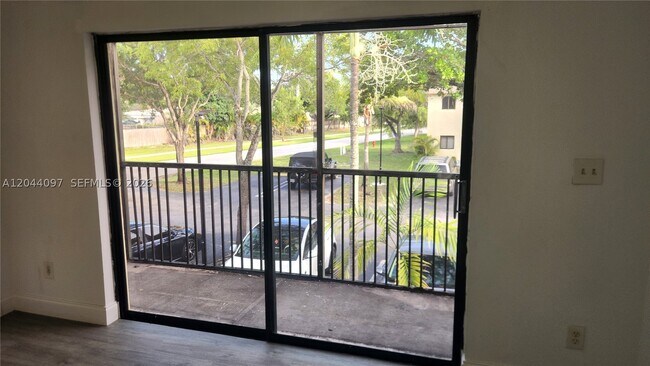 Foto del edificio - 1045 S Flagler Ave