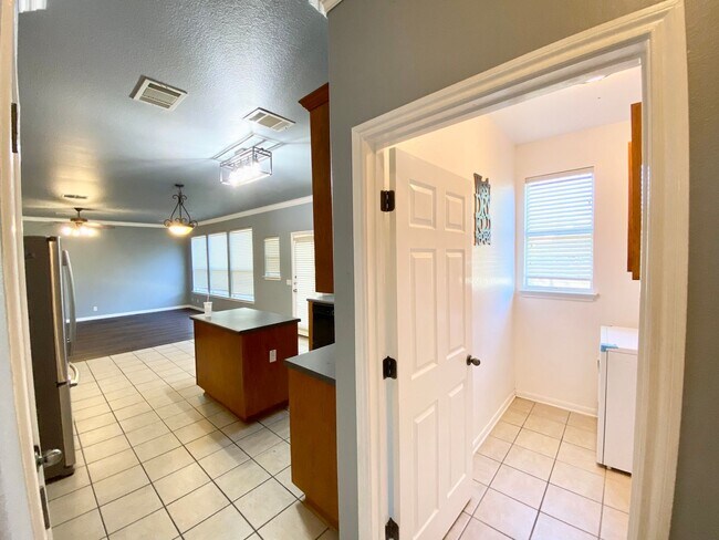 Foto del edificio - 20412 Farm Pond Ln