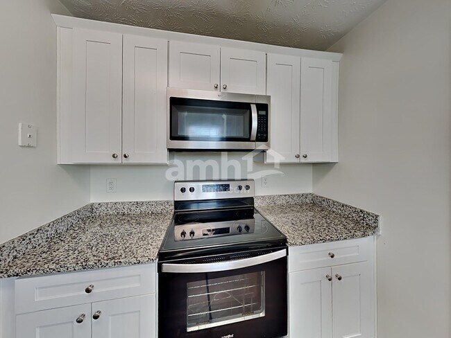 Foto del edificio - 621 Everlasting Way