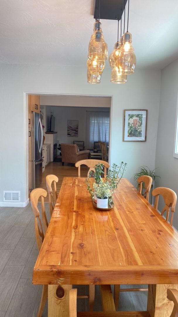 Building Photo - Beautiful home in northeast heights