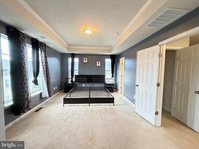 Building Photo - 5914 Krantz Dr