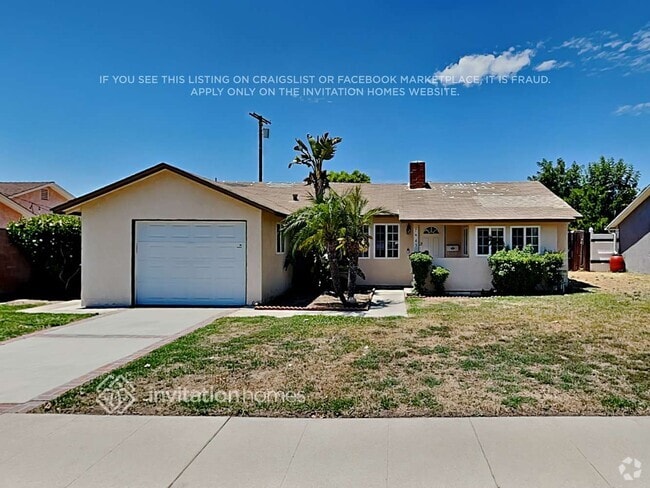 Building Photo - 7943 Lasaine Ave