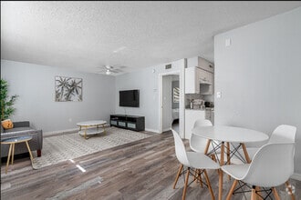 Building Photo - 13104-13108 Leisure Wood Pl